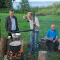 Šefpavārs noņem provi. Foto: Ivars