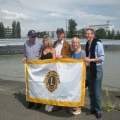 ar Lions International karogu