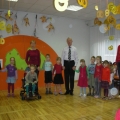 ejot rotaļās